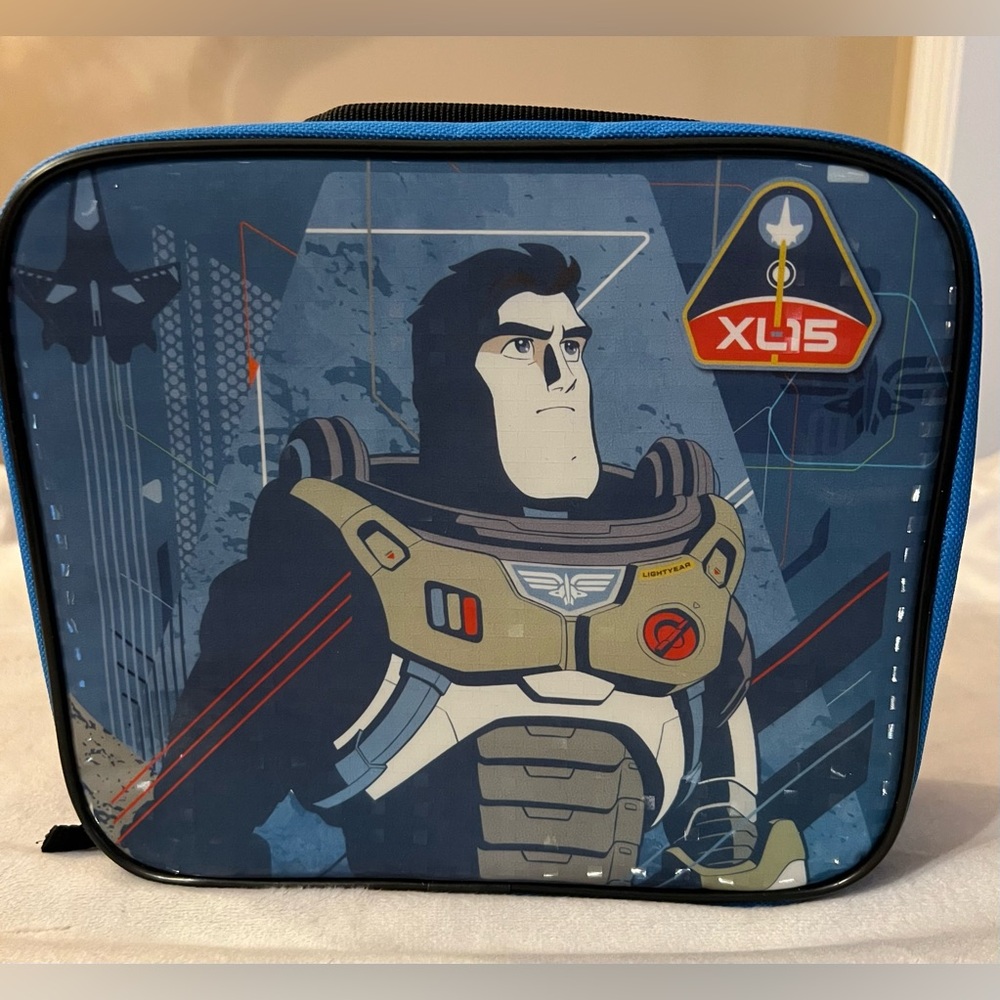 Insulated lunch bag, Buzz, 8” x 9.5” x 3.5 New